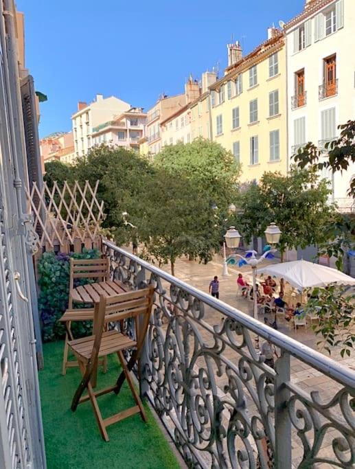 Esprit Cosy Au Centre Historique Apartment Toulon Exterior foto